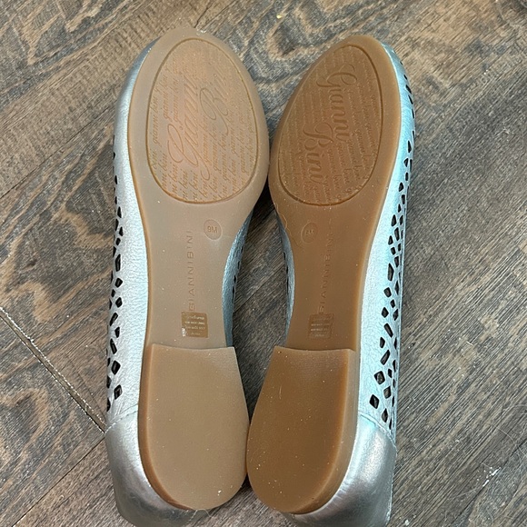 Gianni Bini-Ballet Flats- Perforated Sliver Size 9‎ - Picture 6 of 7